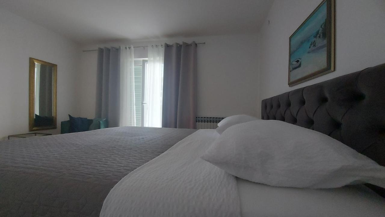 Corina & Franco Apartment เซนญ์ ภายนอก รูปภาพ